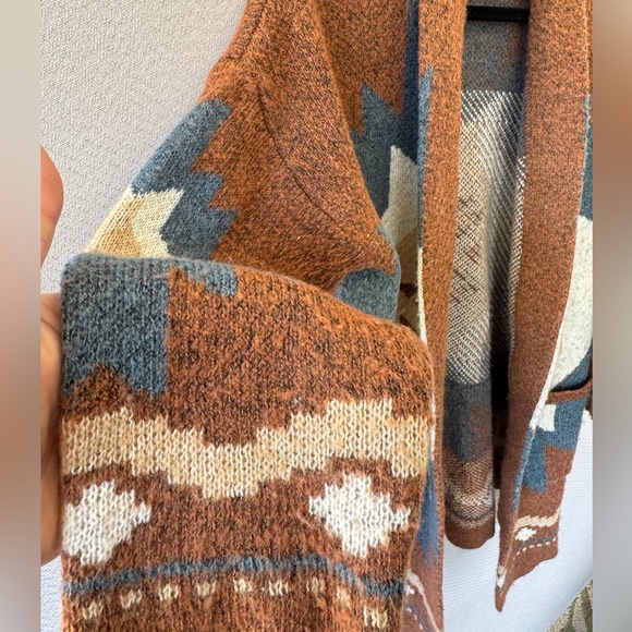 Forever 21 Long Cardigan - Picture 3 of 10